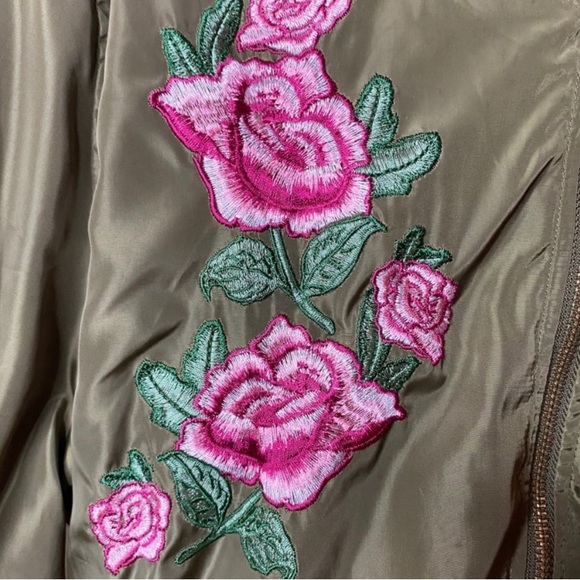 Gorgeous Floral Embroidered Bomber Jacket - Picture 5 of 7